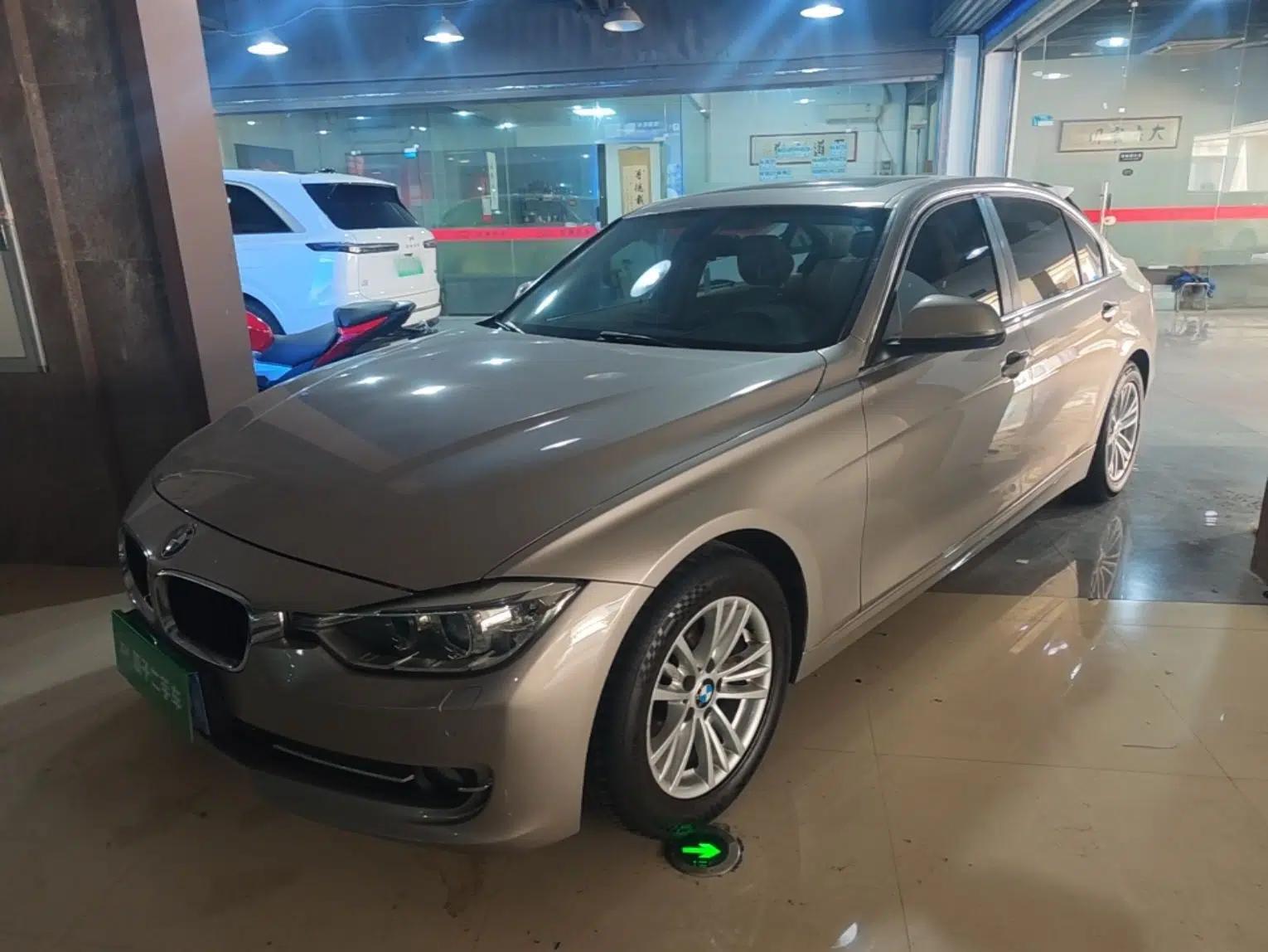 BMW 3 Series 2015 320Li Fashion Model — миниатюра 1
