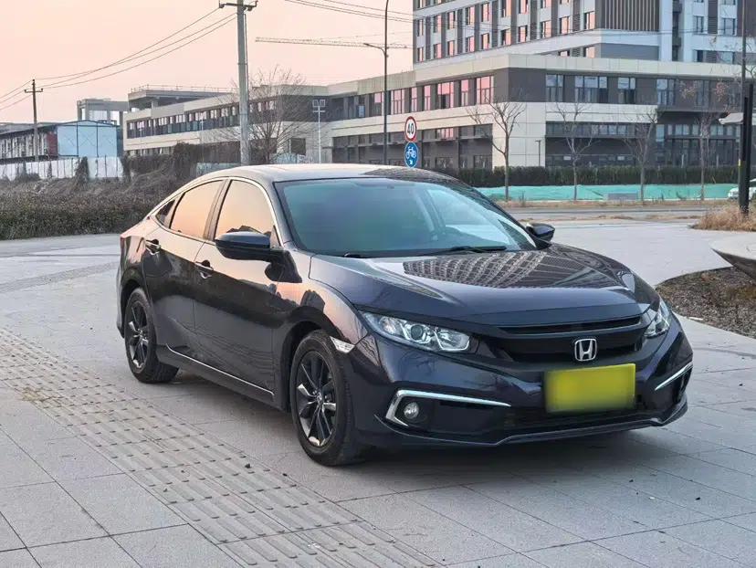 Honda Civic 2019 220TURBO Manual Jinkong Edition China VI — миниатюра 3