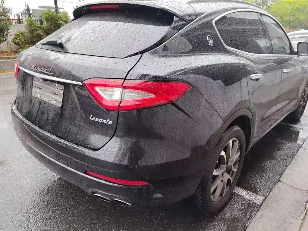 2018 Levante 3.0T Standard Edition — миниатюра 3
