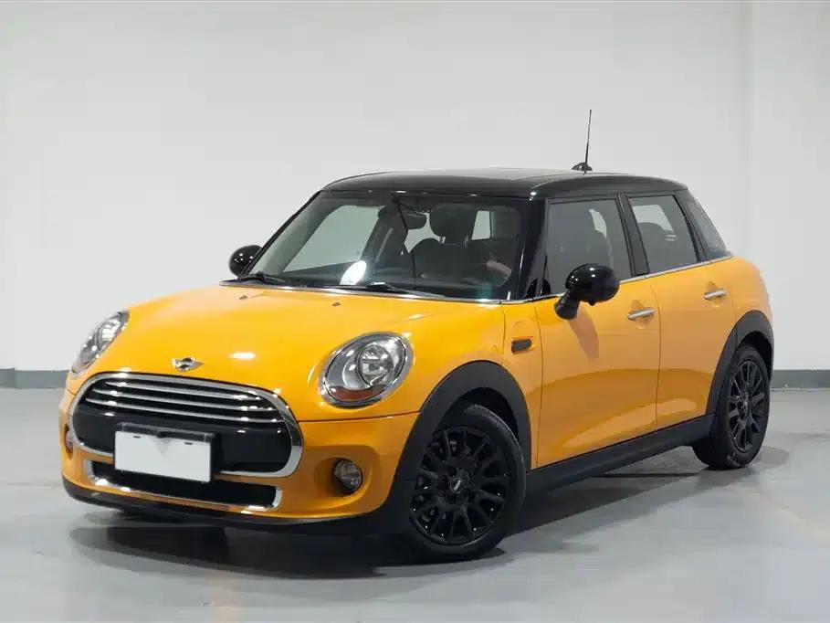 2016 MINI 1.5T COOPER 5-door version — миниатюра 1