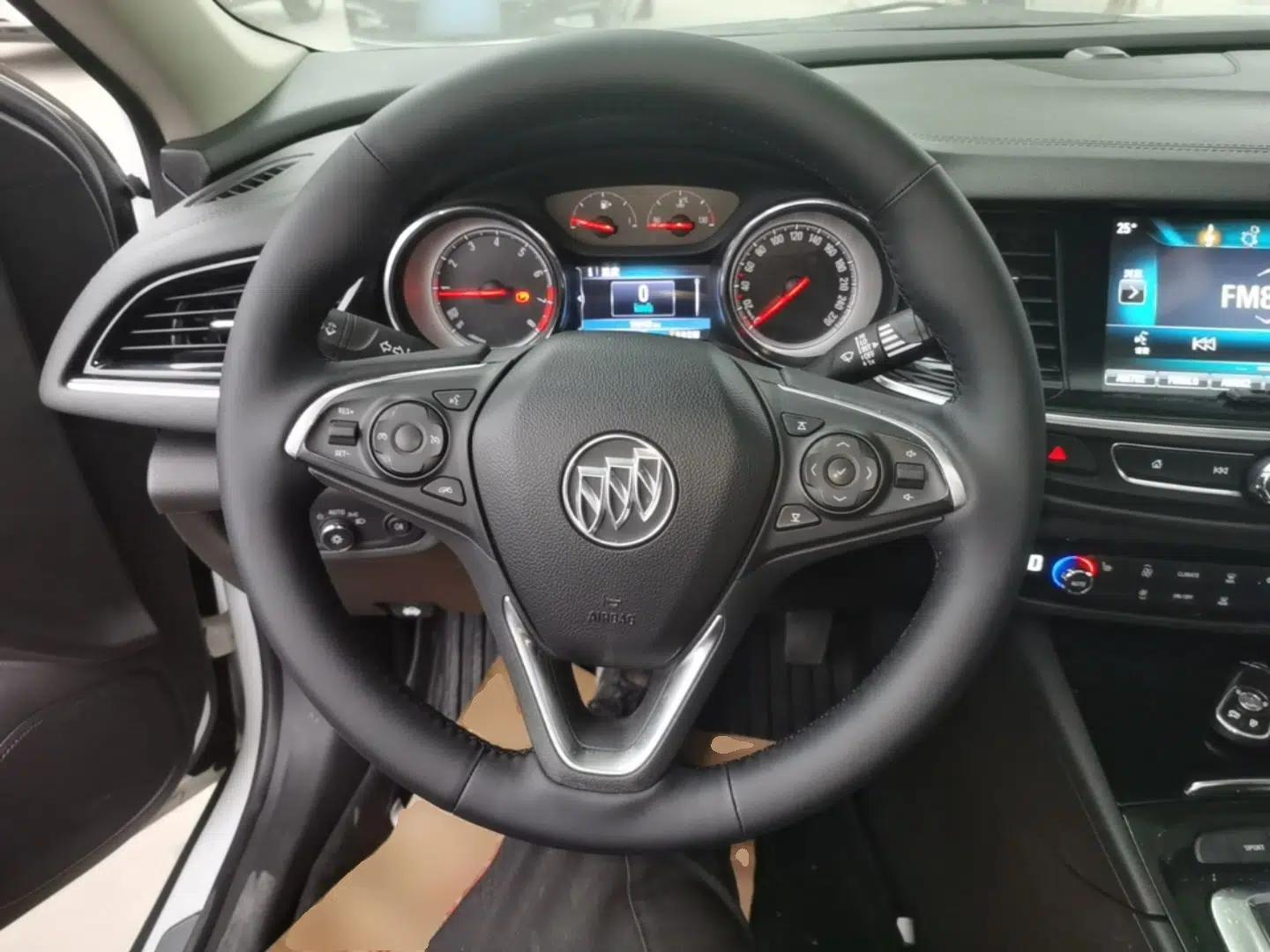 Buick Regal 2019 20T Luxury Model China VI Standard — миниатюра 14