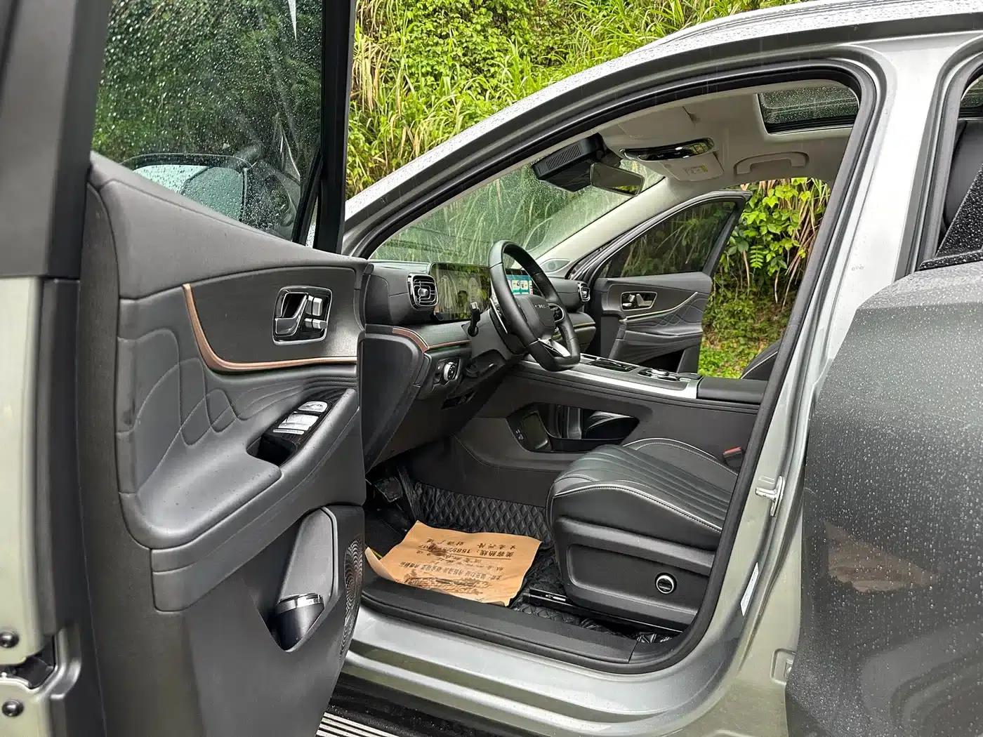 Chery Tiggo 9 2023 2.0T Dual-Clutch Two-Wheel Drive Luxury Edition 5-Seater — миниатюра 13