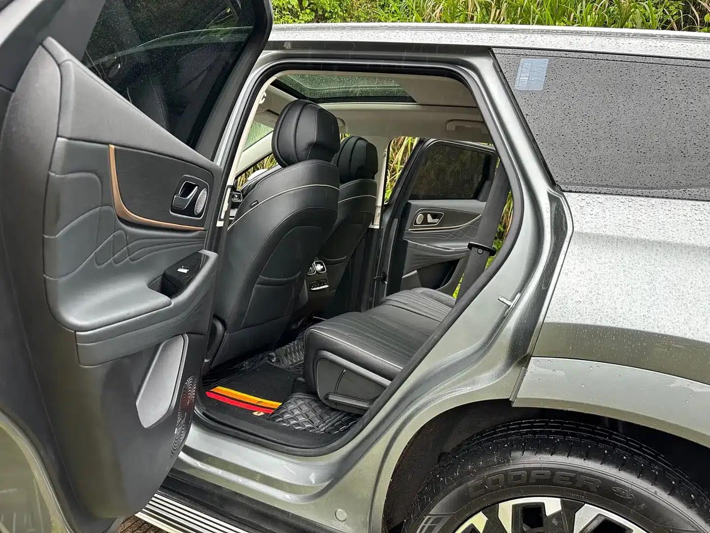 Chery Tiggo 9 2023 2.0T Dual-Clutch Two-Wheel Drive Luxury Edition 5-Seater — миниатюра 14