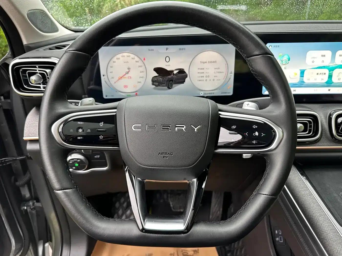 Chery Tiggo 9 2023 2.0T Dual-Clutch Two-Wheel Drive Luxury Edition 5-Seater — миниатюра 24