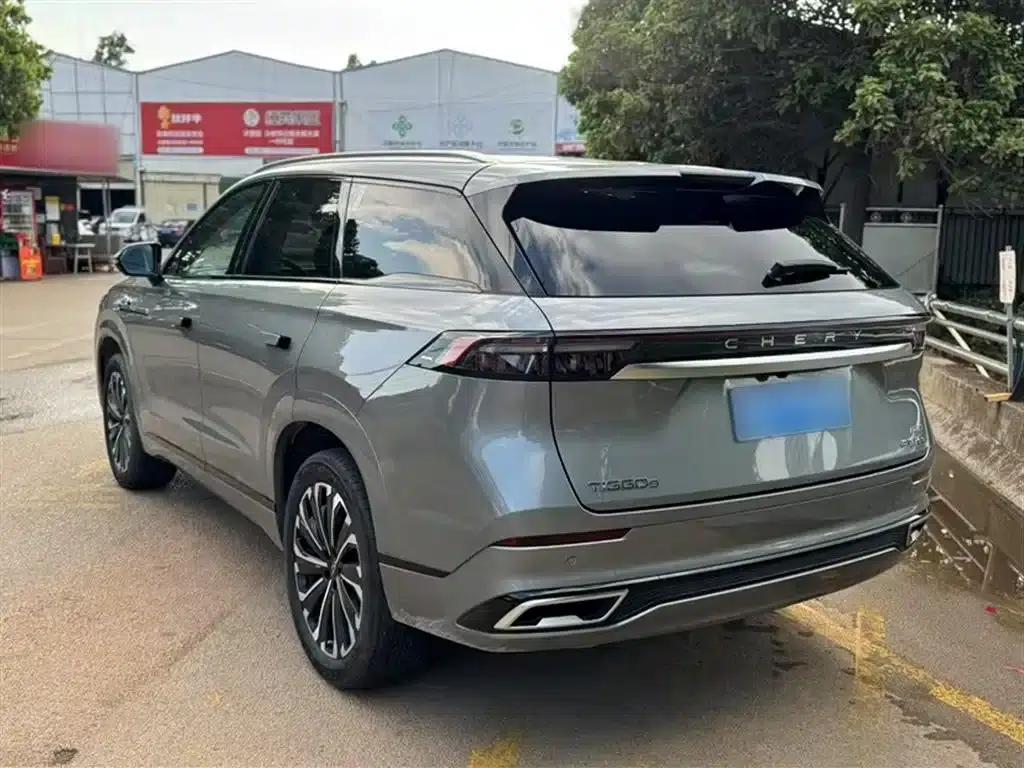 Chery Tiggo 9 2023 2.0T Automatic 4WD Premium Edition 7-Seater — миниатюра 13