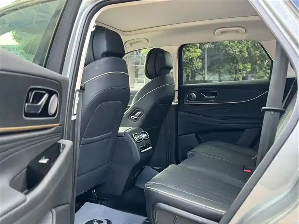 Chery Tiggo 9 2023 2.0T Automatic 4WD Premium Edition 7-Seater — миниатюра 19