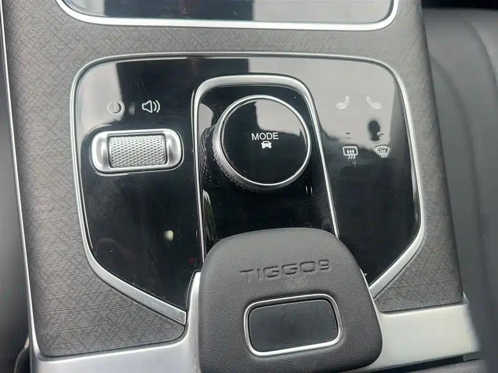 Chery Tiggo 9 2023 2.0T Automatic 4WD Premium Edition 7-Seater — миниатюра 4