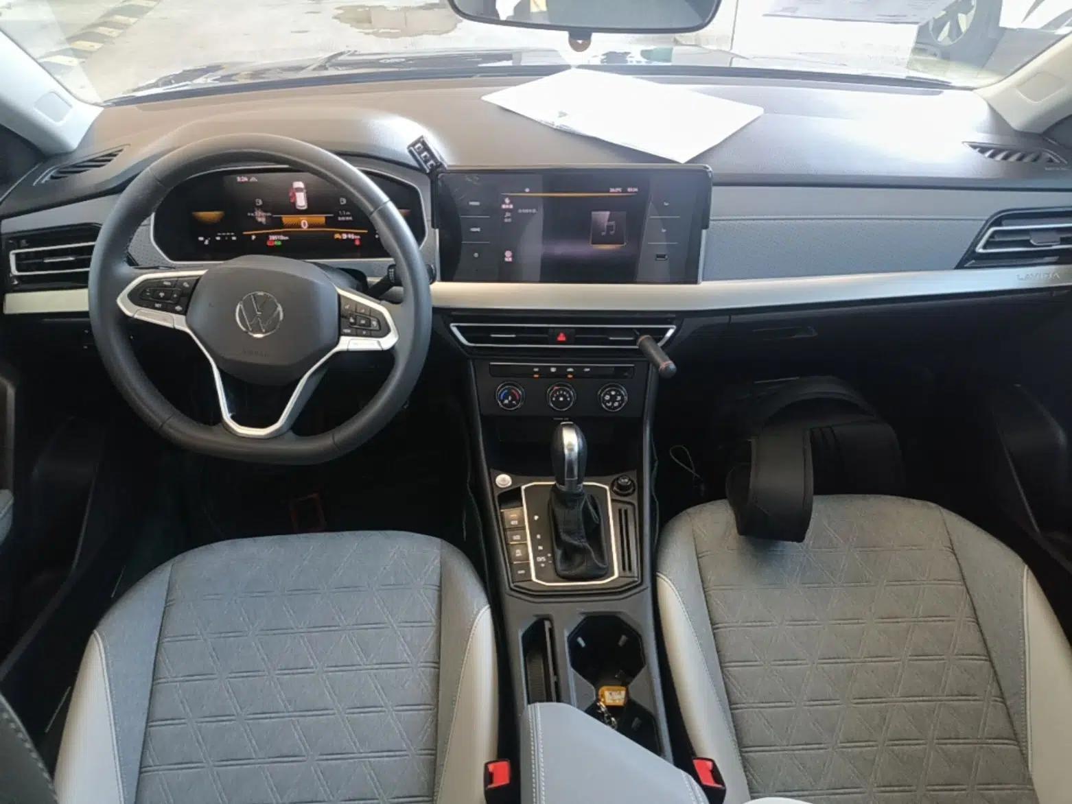 Volkswagen Lavida 2024 300TSI DSG Full-Comfort Edition — миниатюра 13