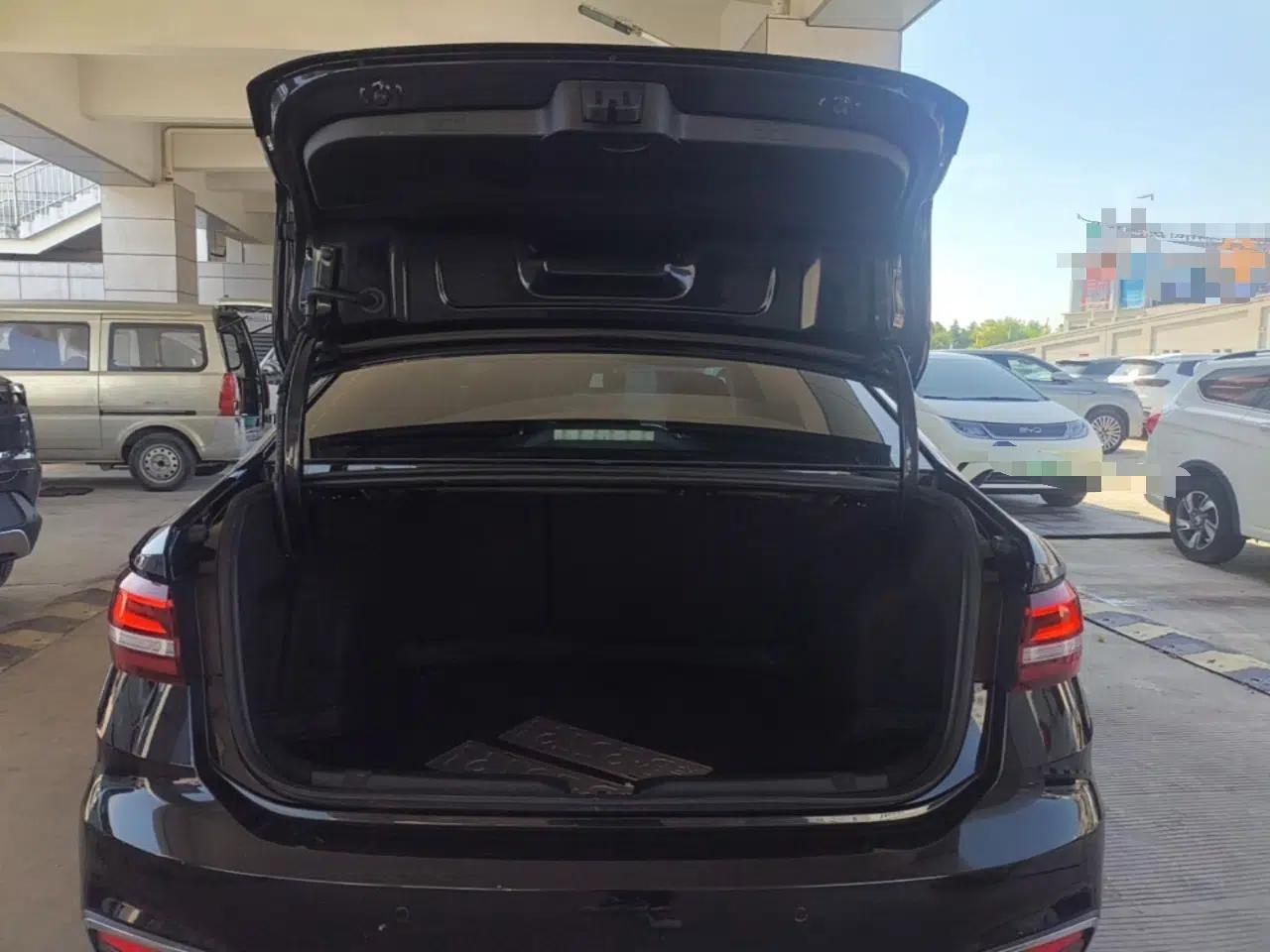 Volkswagen Lavida 2024 300TSI DSG Full-Comfort Edition — миниатюра 22