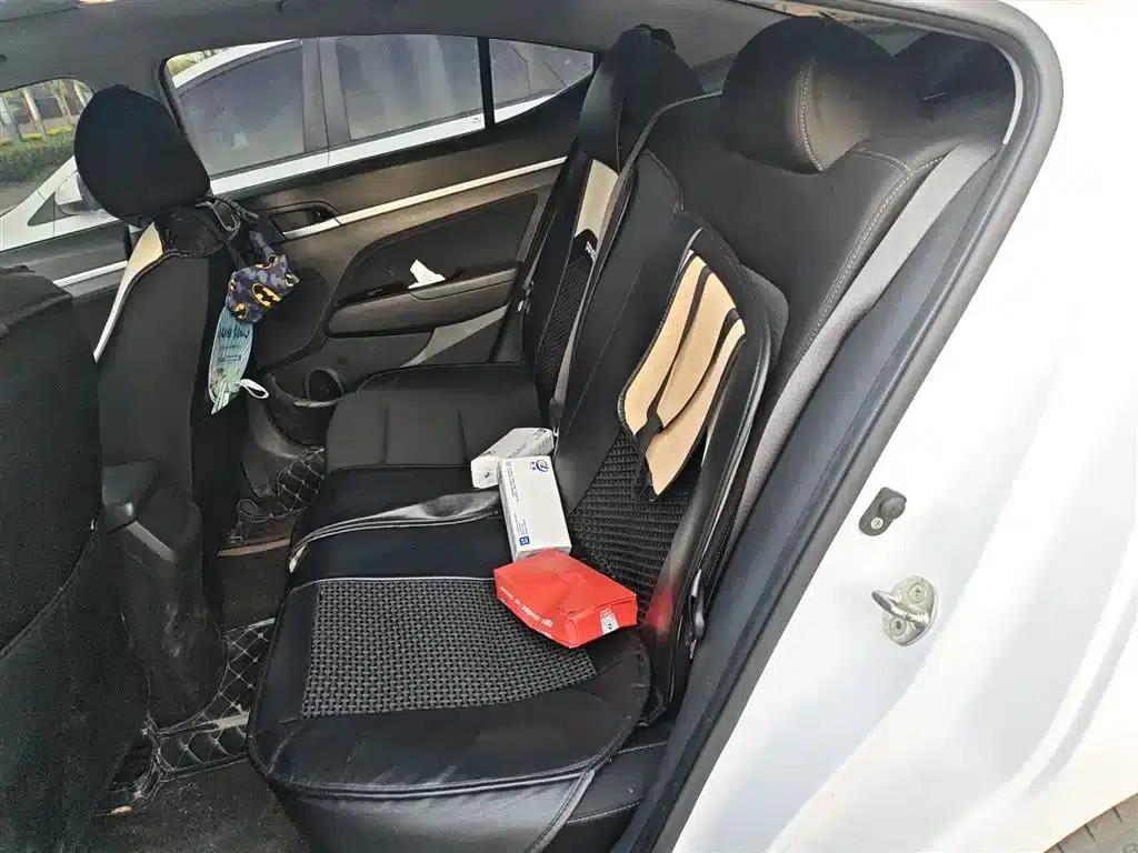 Hyundai Elantra 2016 1.6L Automatic Smart Elite Edition — миниатюра 15