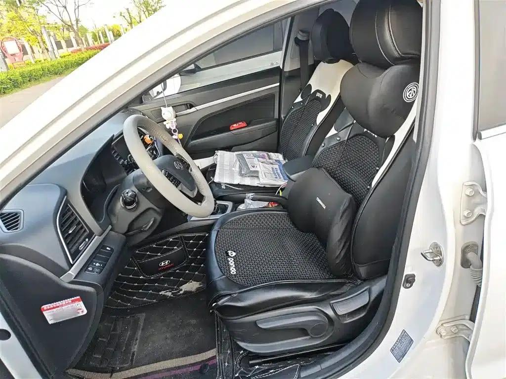 Hyundai Elantra 2016 1.6L Automatic Smart Elite Edition — миниатюра 8