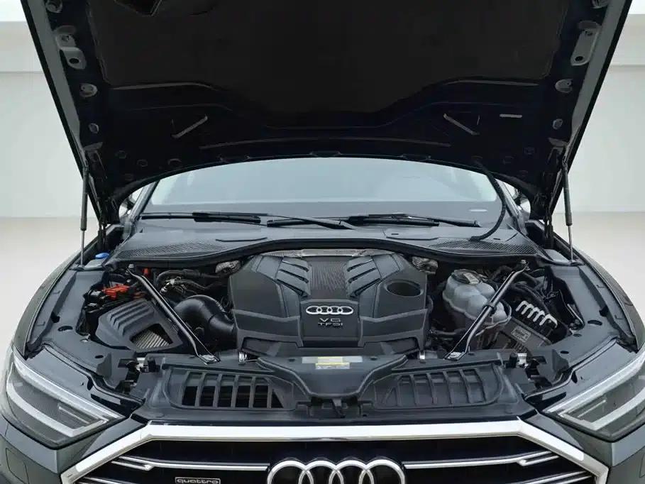 2022 Audi A8 A8L 50 TFSI quattro Comfort Edition — миниатюра 6