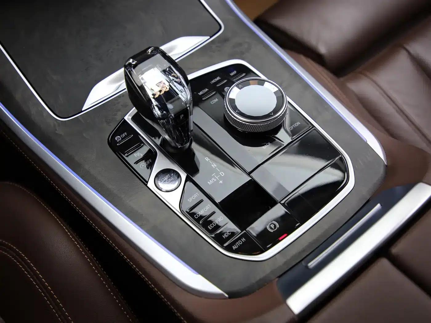 2021 BMW X5 xDrive30i M Sport Package (Imported) — миниатюра 10