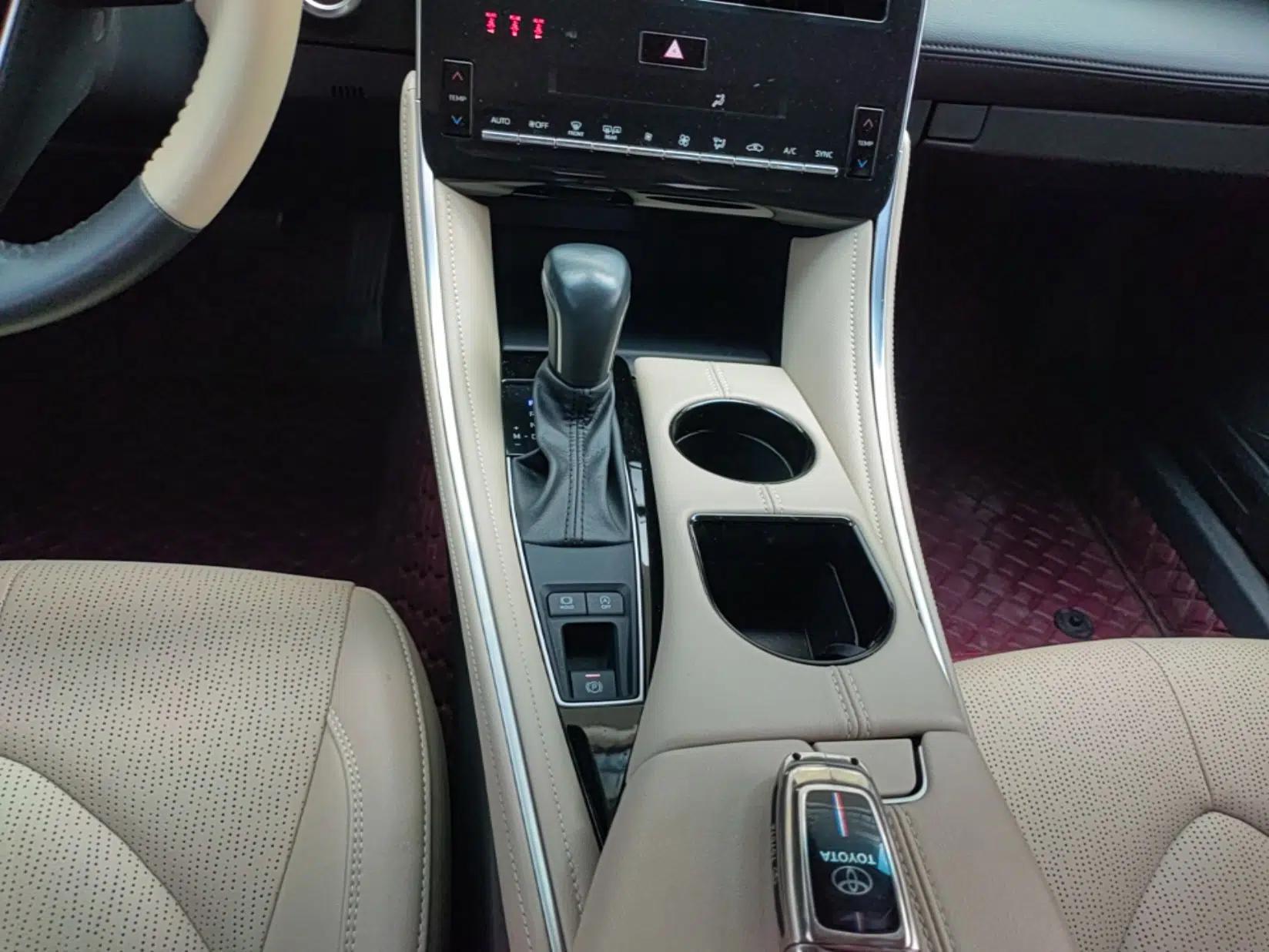 Toyota Avalon 2023 2.0L Luxury Edition — миниатюра 17