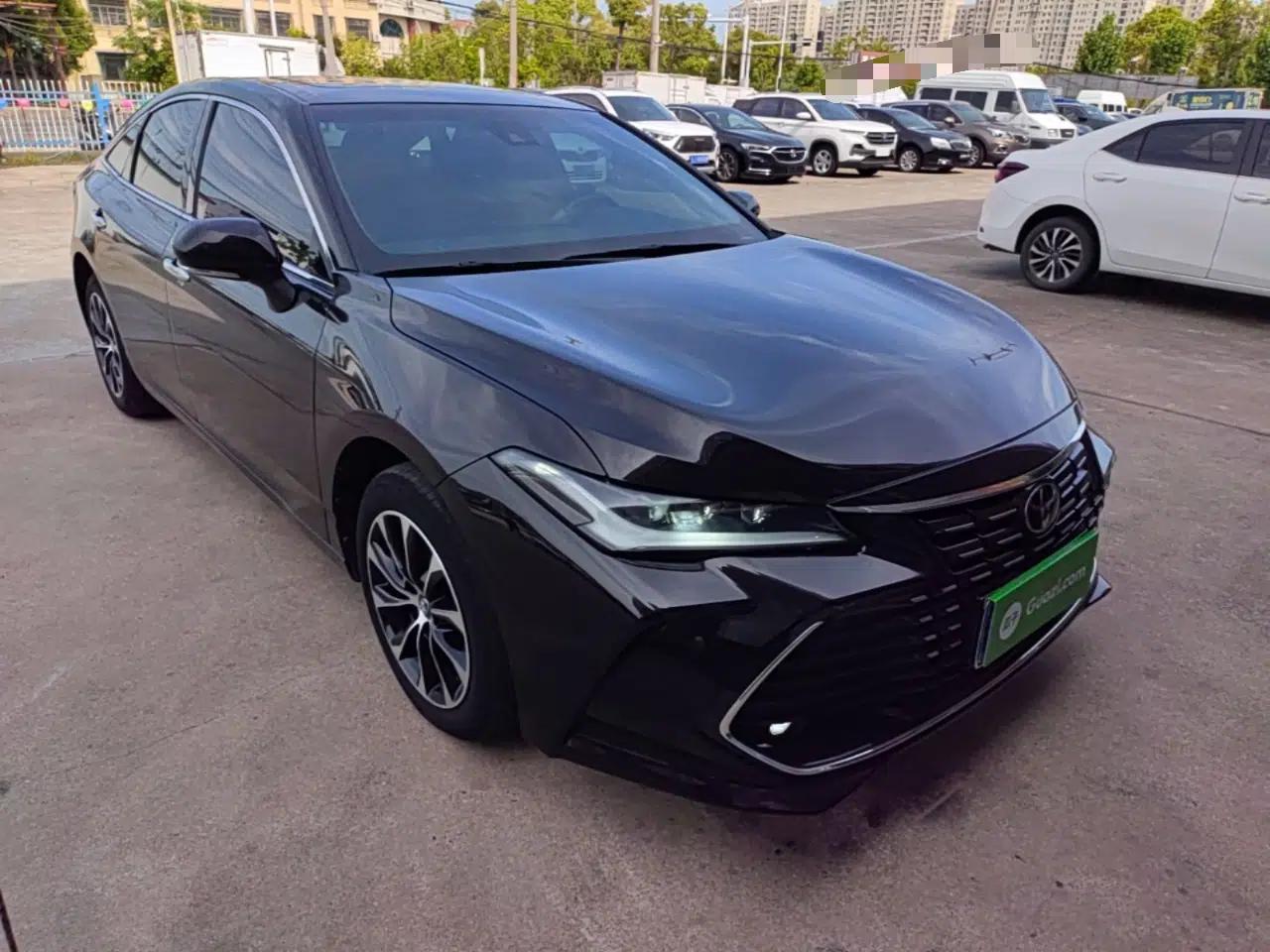 Toyota Avalon 2023 2.0L Luxury Edition — миниатюра 3