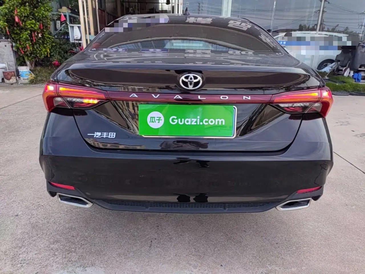 Toyota Avalon 2023 2.0L Luxury Edition — миниатюра 5