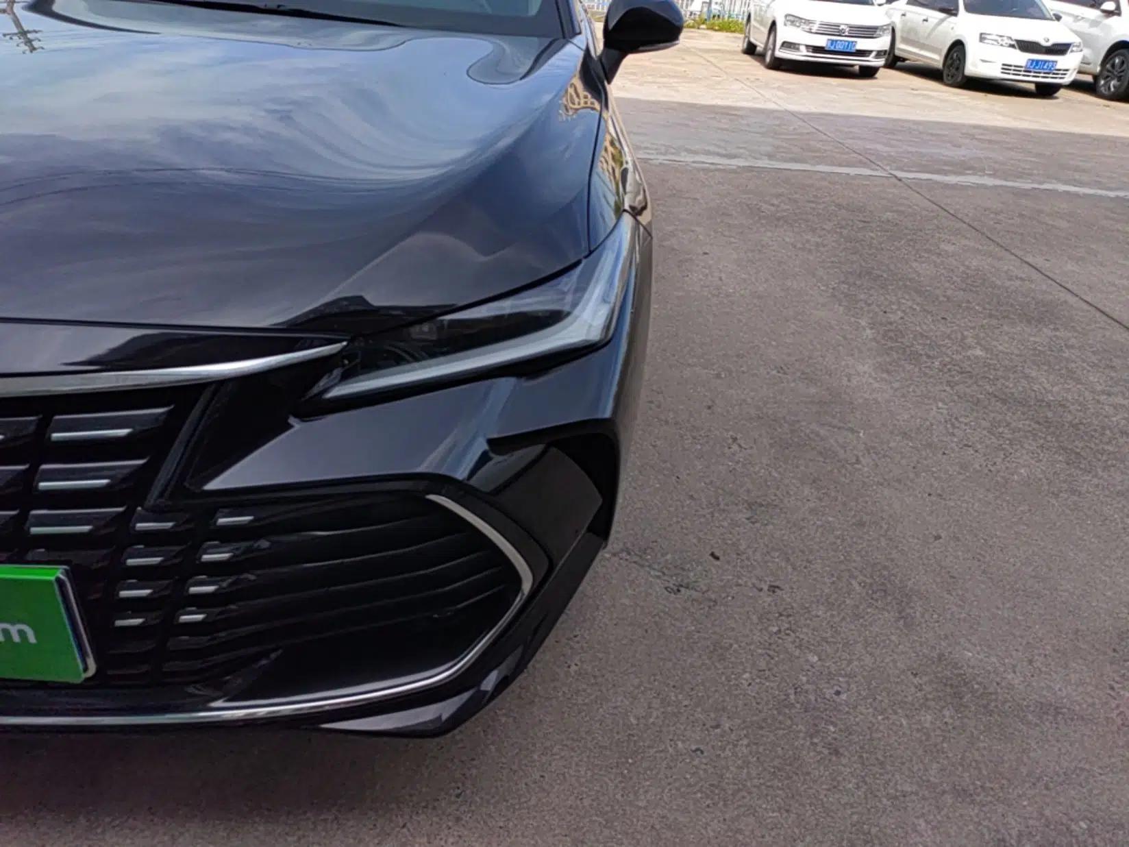 Toyota Avalon 2023 2.0L Luxury Edition — миниатюра 9