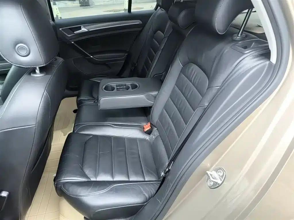 2015 Golf 1.4TSI Automatic Luxury — миниатюра 17