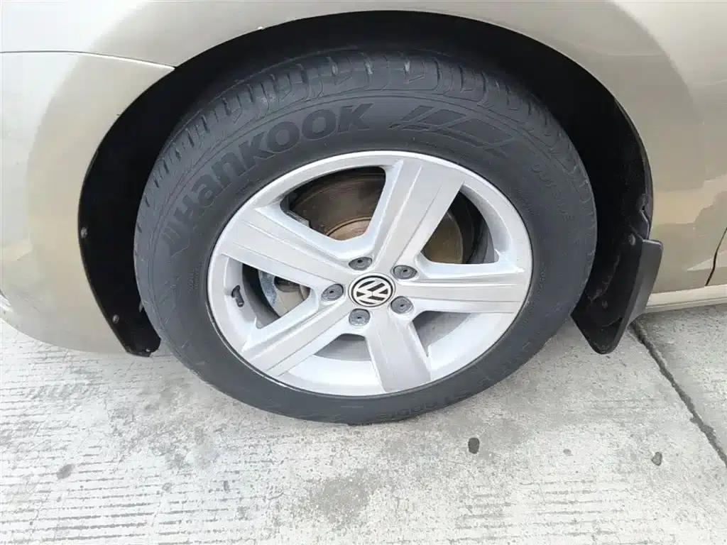 2015 Golf 1.4TSI Automatic Luxury — миниатюра 23