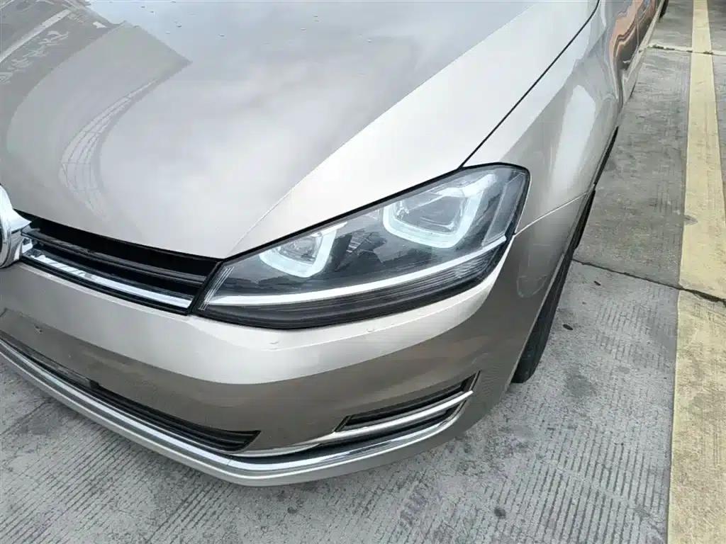 2015 Golf 1.4TSI Automatic Luxury — миниатюра 24