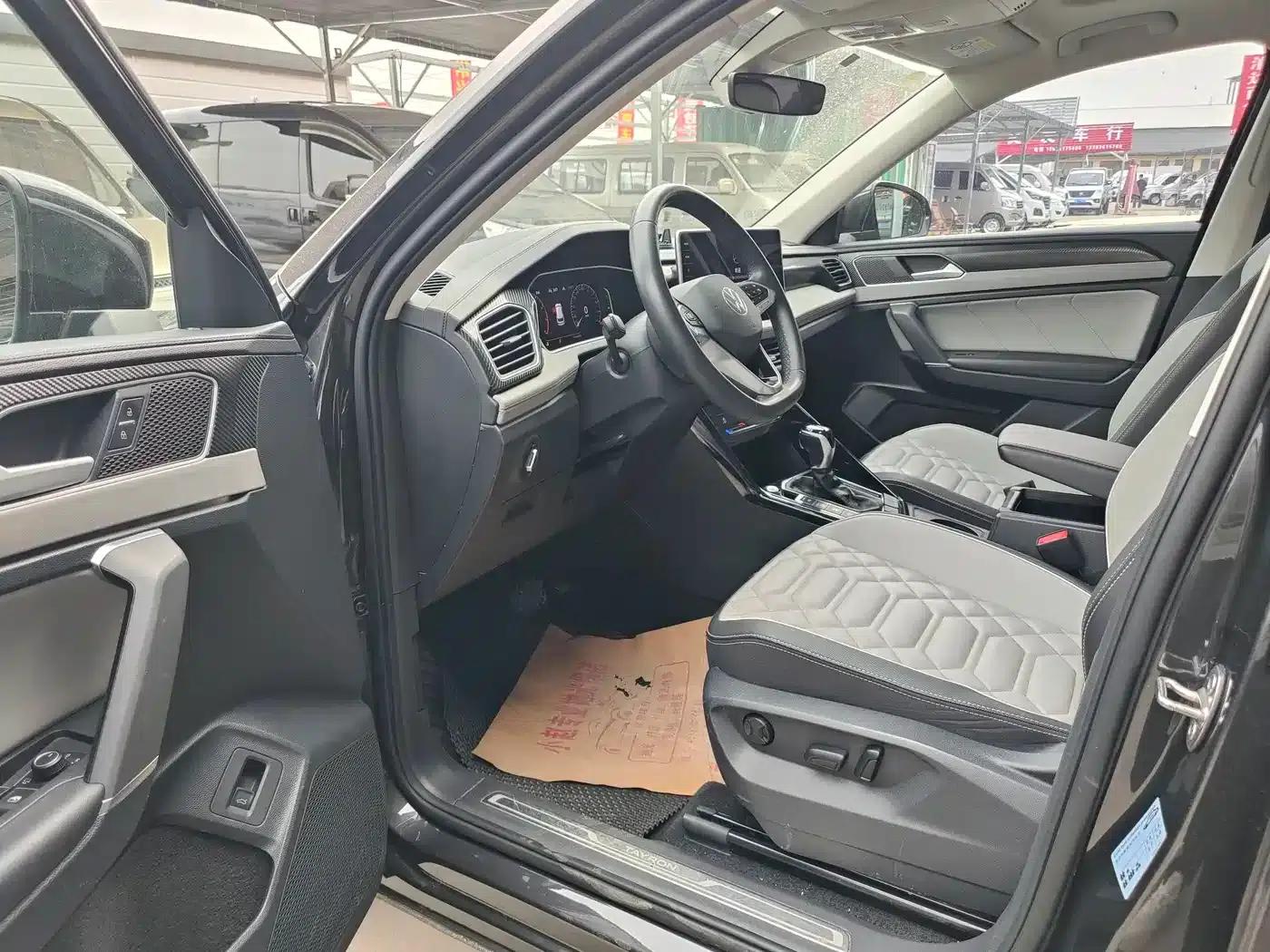 Tayron 2023 330TSI 2WD Luxury Plus Advanced Edition — миниатюра 8
