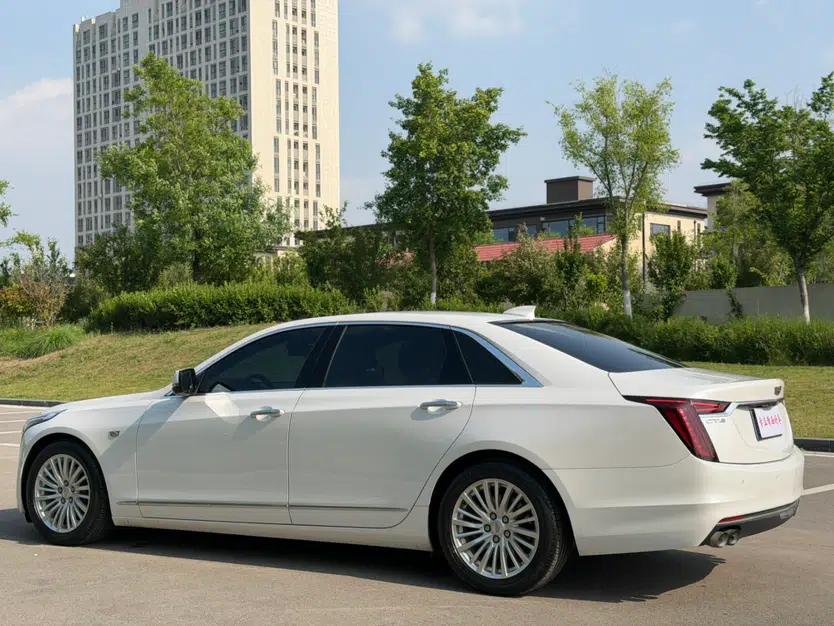Cadillac CT6 2019 28T Fashion Edition — миниатюра 4