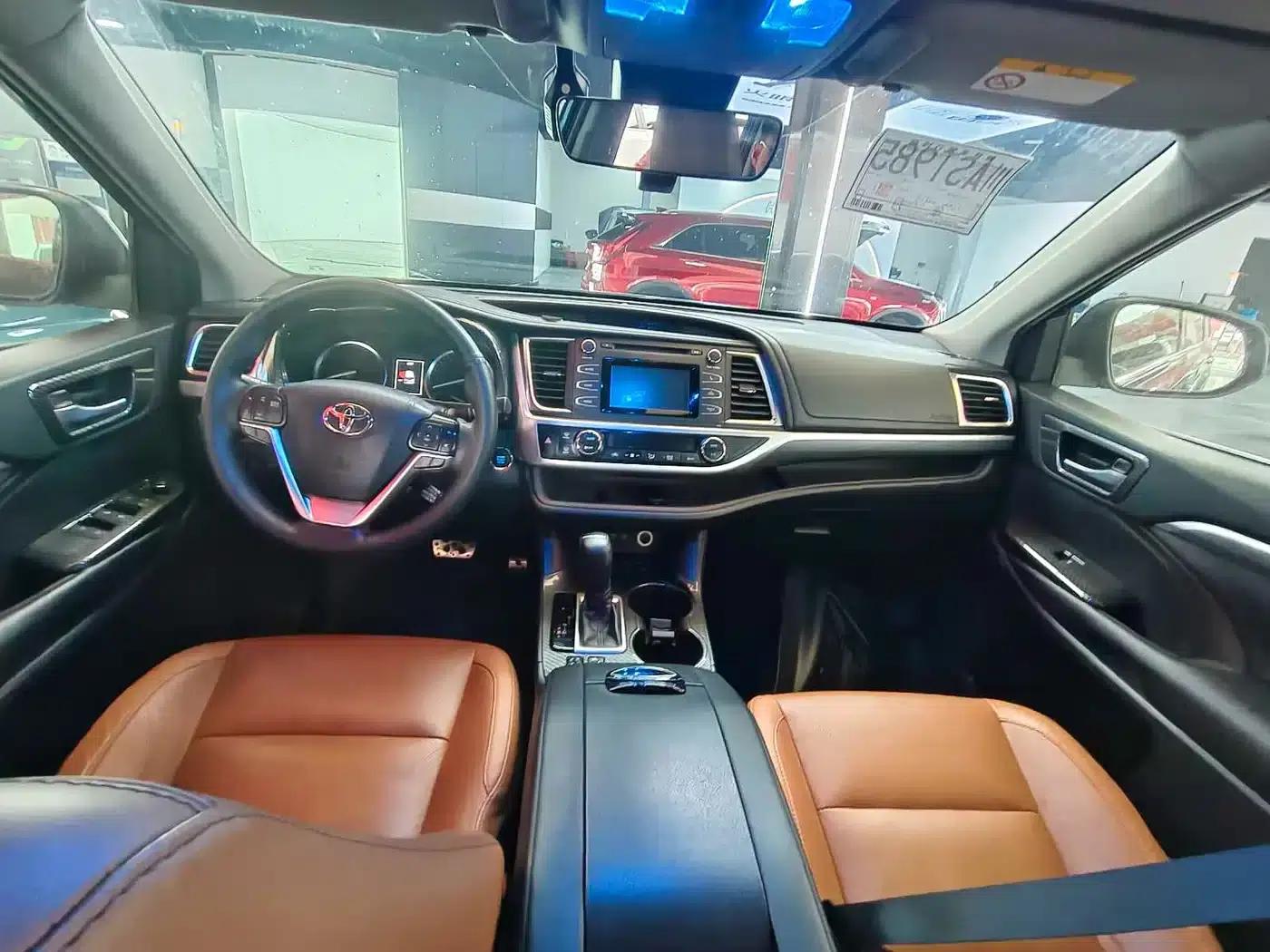 2018 Toyota Highlander 2.0T AWD Knight Edition 7-seater (China VI Emission Standard) — миниатюра 5