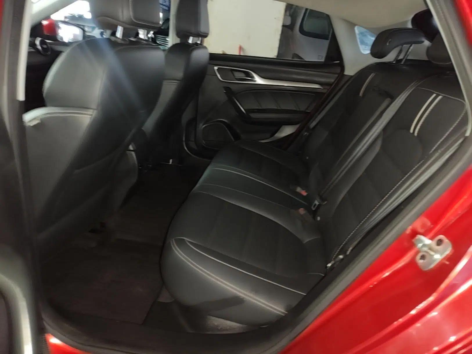 MG 6 2017 20T Automatic Luxury Smart Connect Version China V Standard — миниатюра 19