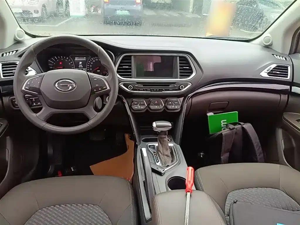 Trumpchi GS4 2015 200T G-DCT Elite Edition — миниатюра 10