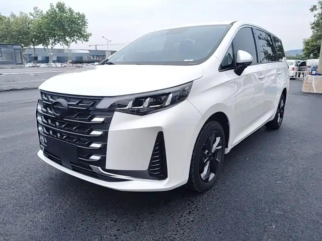 Trumpchi M6 2023 PRO 270T DCT Luxury Edition — миниатюра 1