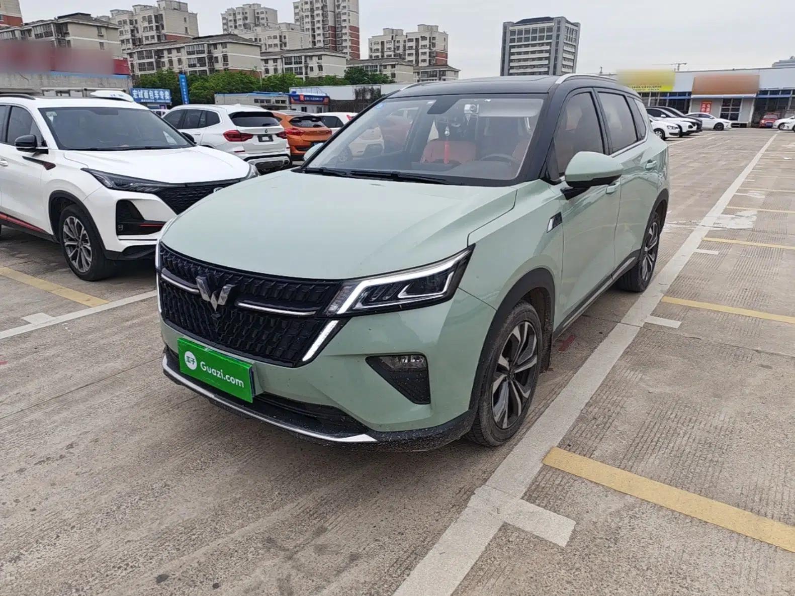 Wuling Asta 2021 1.5T CVT Star曜 Edition — миниатюра 1