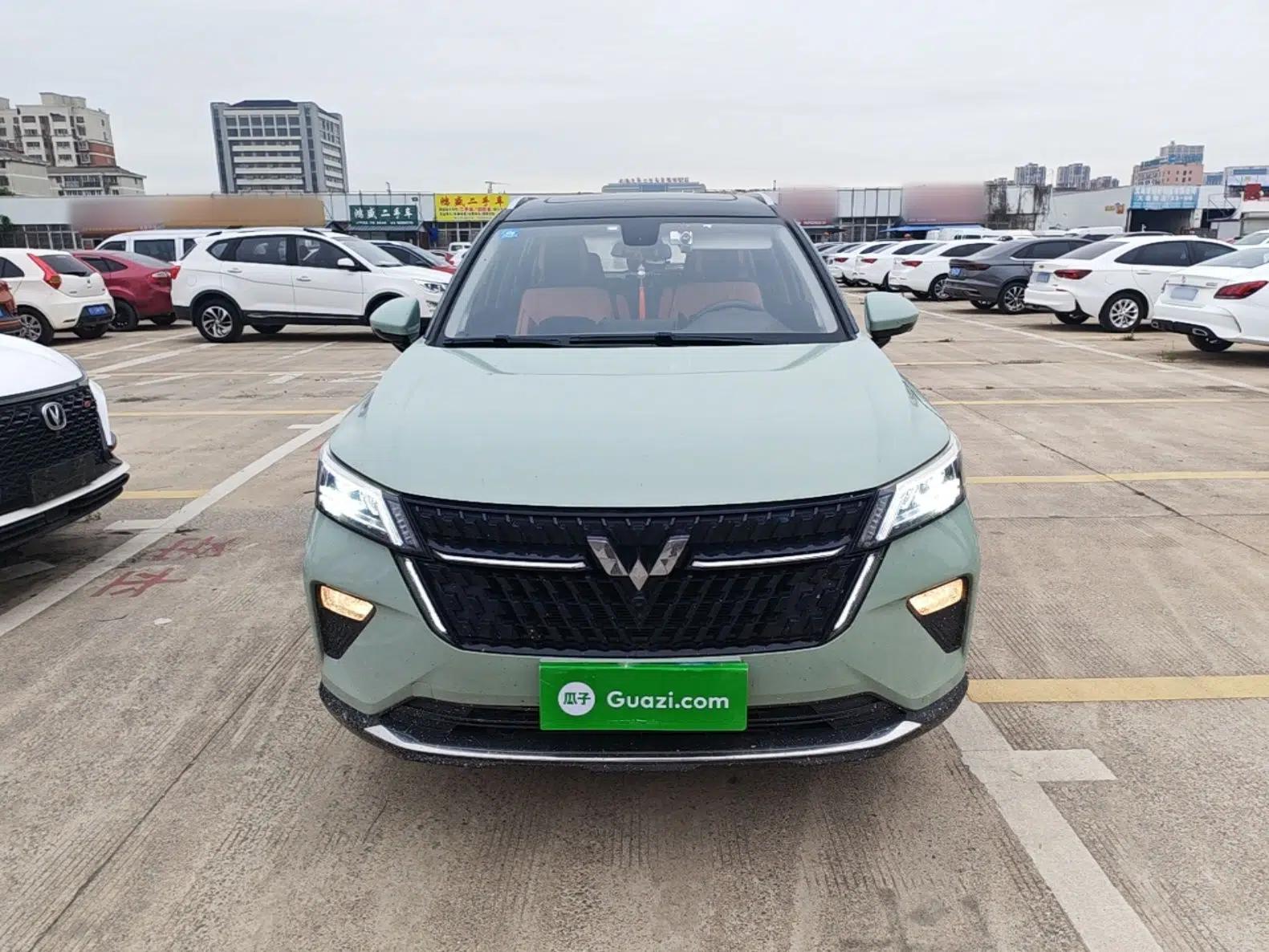Wuling Asta 2021 1.5T CVT Star曜 Edition — миниатюра 2