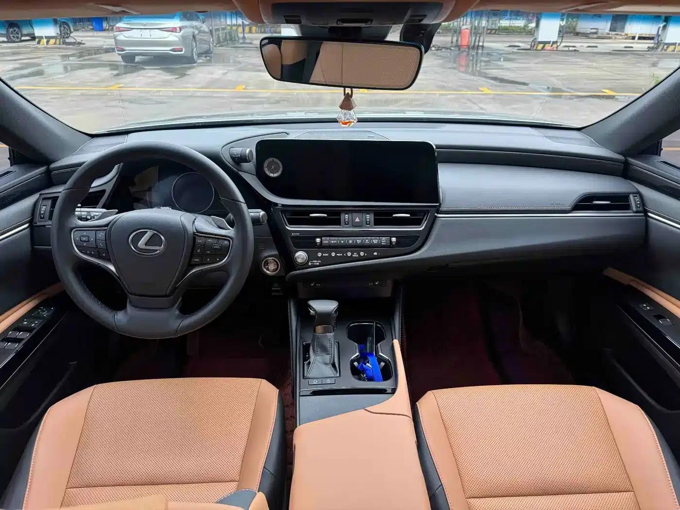 Lexus ES 2023 200 Premium Edition — миниатюра 5