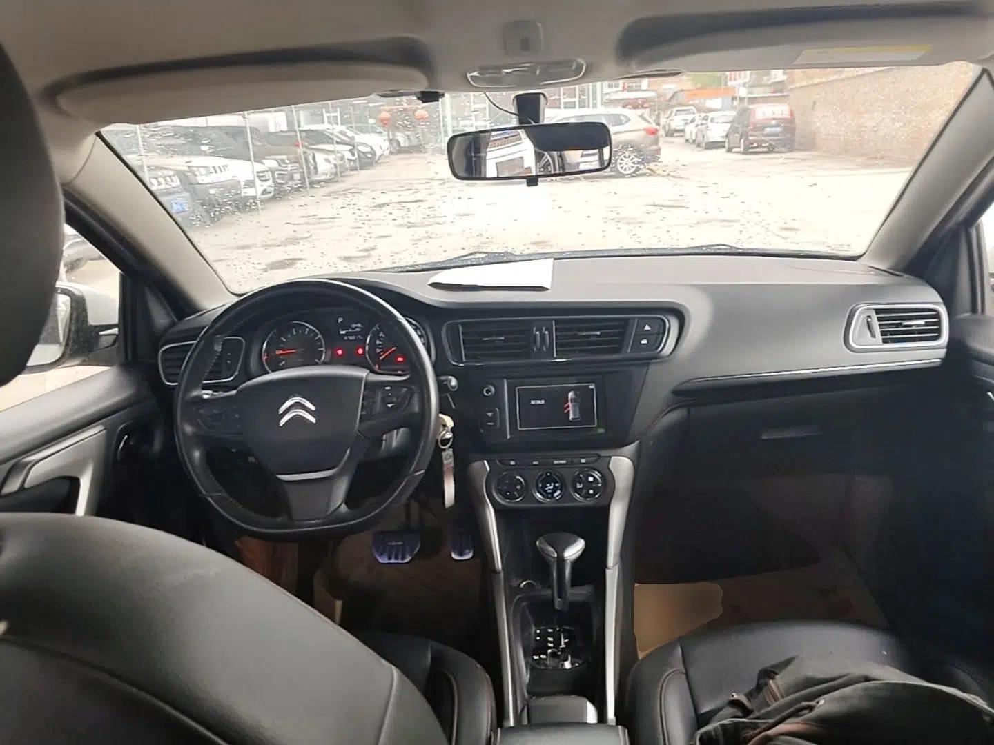 Citroen C3-XR 2015 1.6L Automatic Pioneer Model — миниатюра 13
