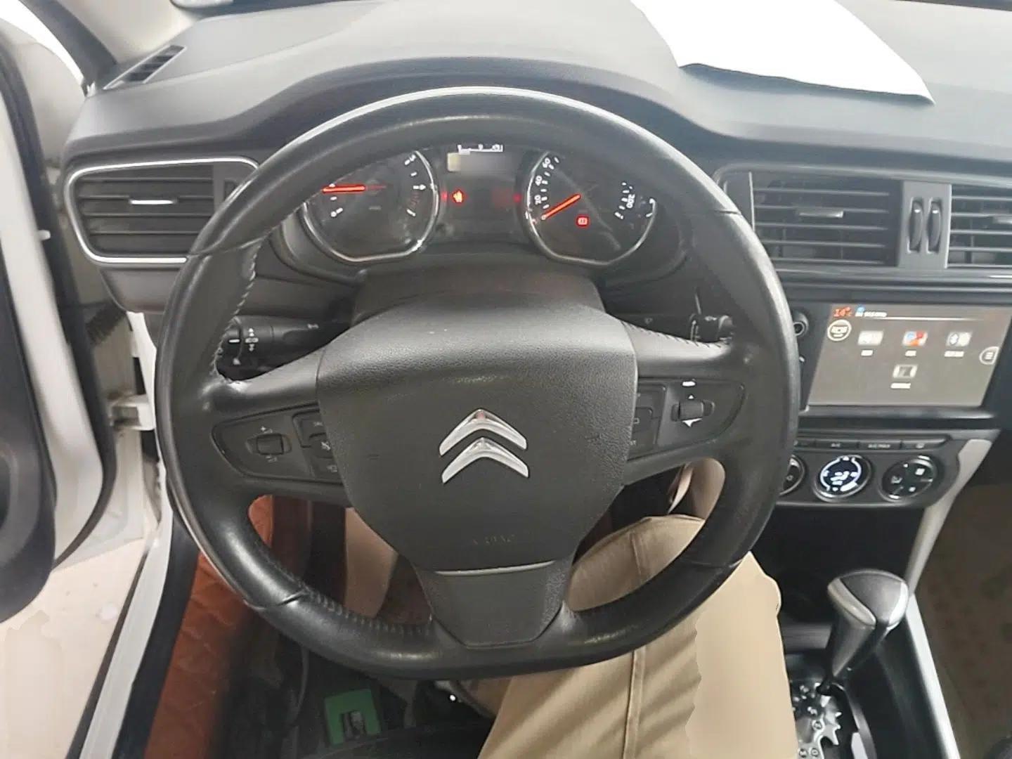 Citroen C3-XR 2015 1.6L Automatic Pioneer Model — миниатюра 14
