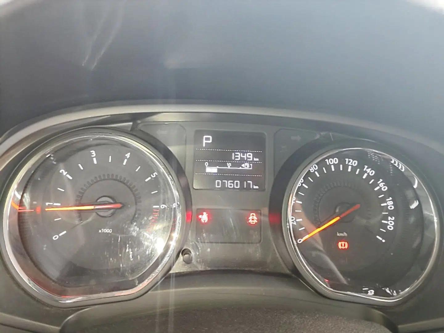 Citroen C3-XR 2015 1.6L Automatic Pioneer Model — миниатюра 15