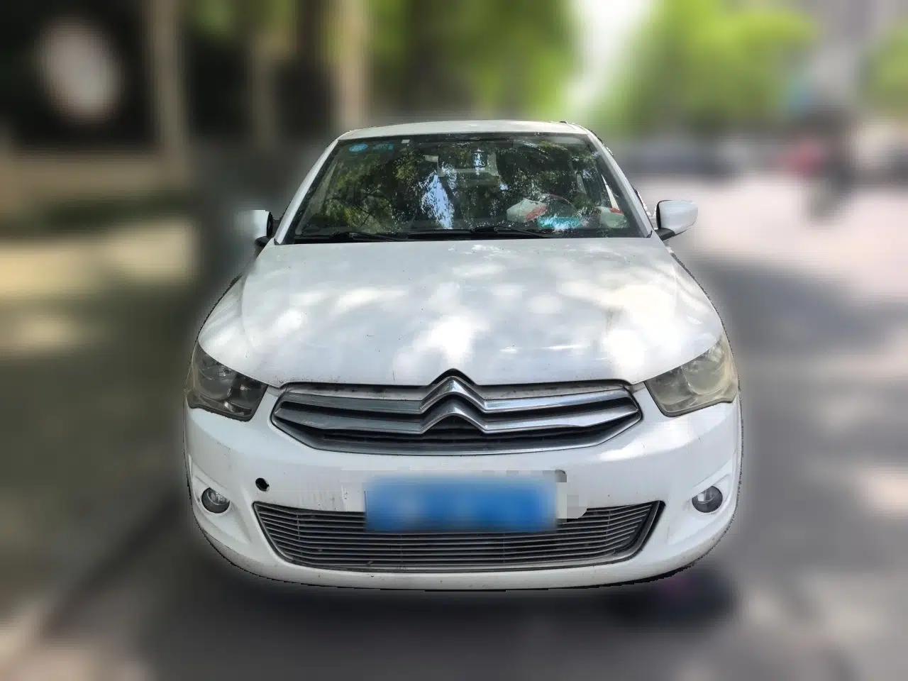 Citroen Elysee 2015 ZhiShang Edition 1.6L Manual Comfort Model — миниатюра 2