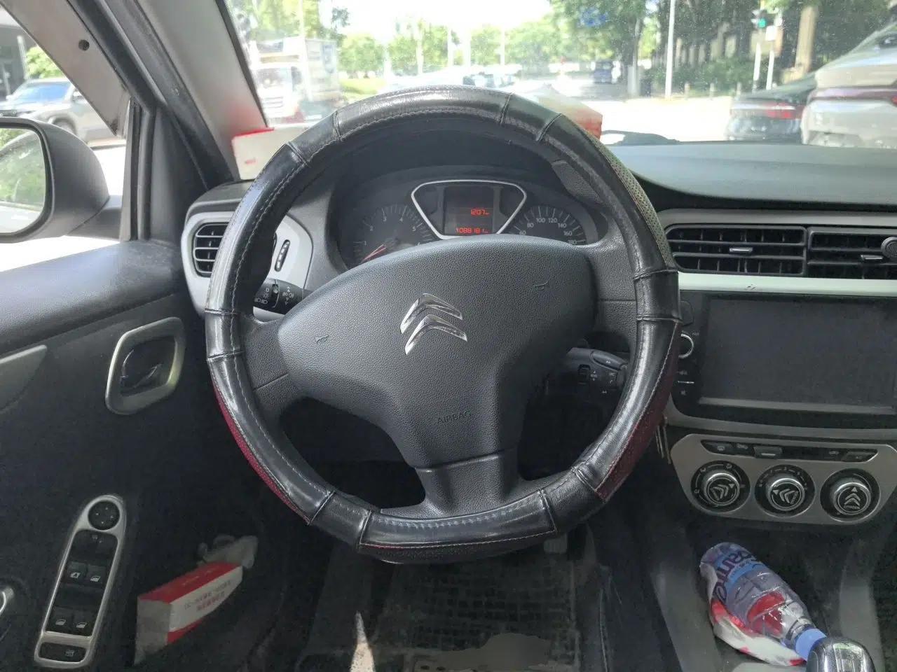 Citroen Elysee 2015 ZhiShang Edition 1.6L Manual Comfort Model — миниатюра 11