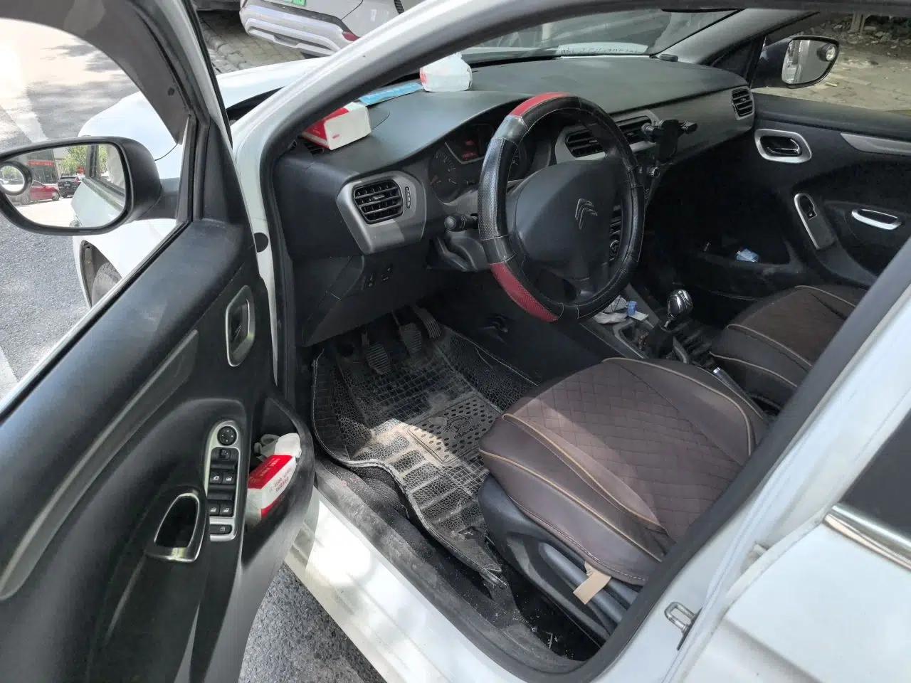 Citroen Elysee 2015 ZhiShang Edition 1.6L Manual Comfort Model — миниатюра 17