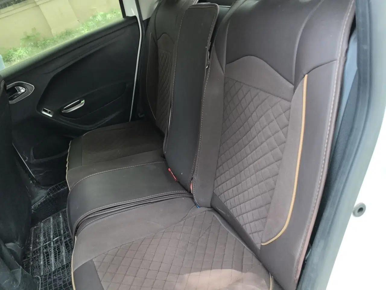 Citroen Elysee 2015 ZhiShang Edition 1.6L Manual Comfort Model — миниатюра 18