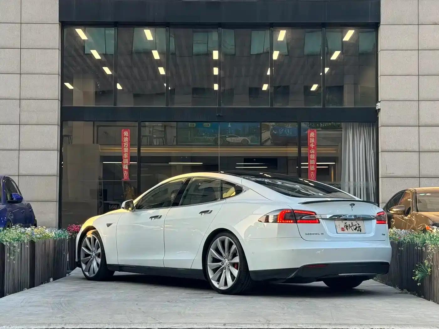2014 Model S P85 — миниатюра 3