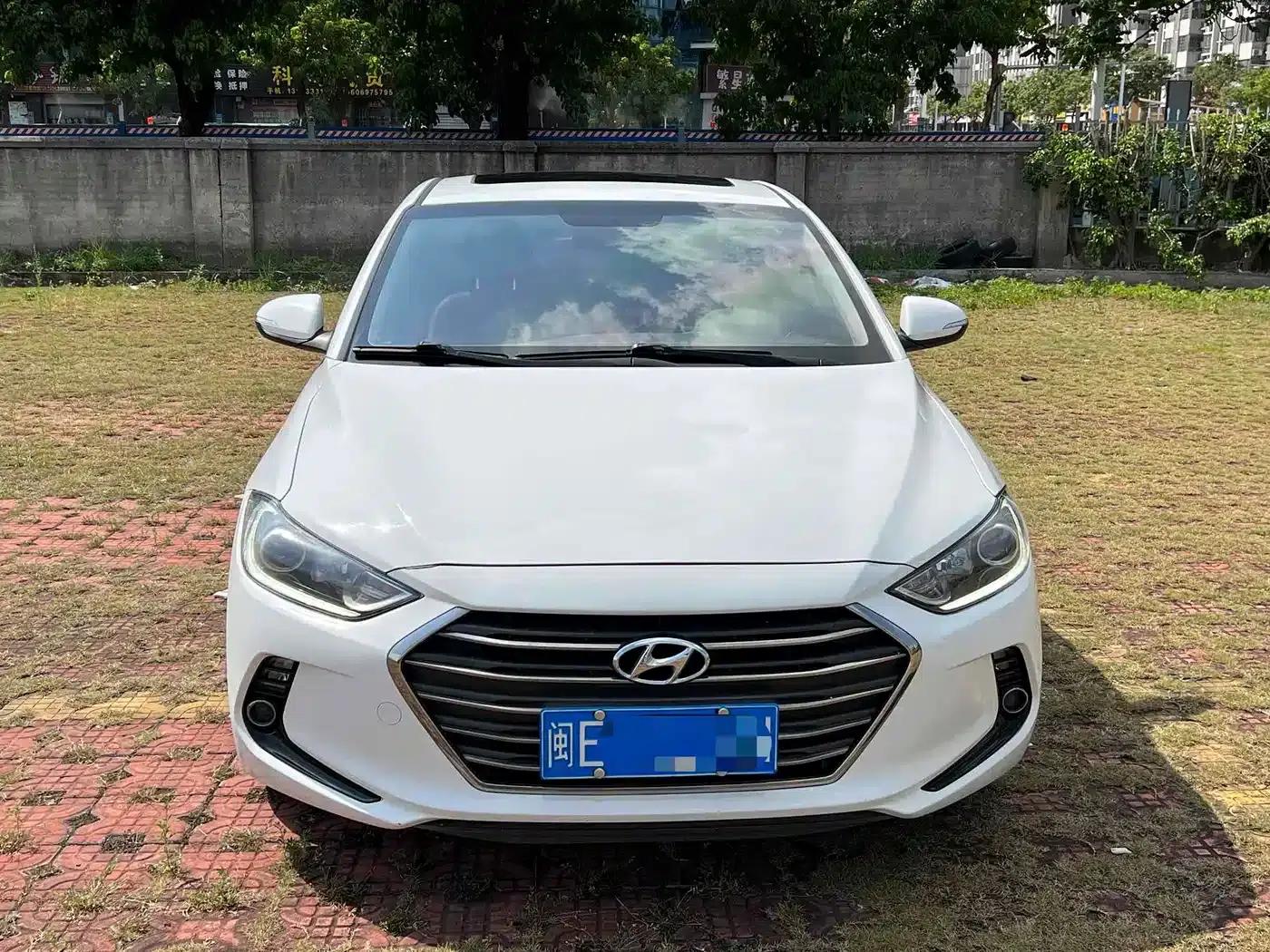 Hyundai Elantra 2018 1.4T Dual-Clutch Dynamic & Vitality Edition — миниатюра 2
