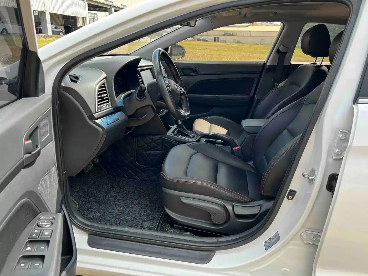 Hyundai Elantra 2018 1.4T Dual-Clutch Dynamic & Vitality Edition — миниатюра 4