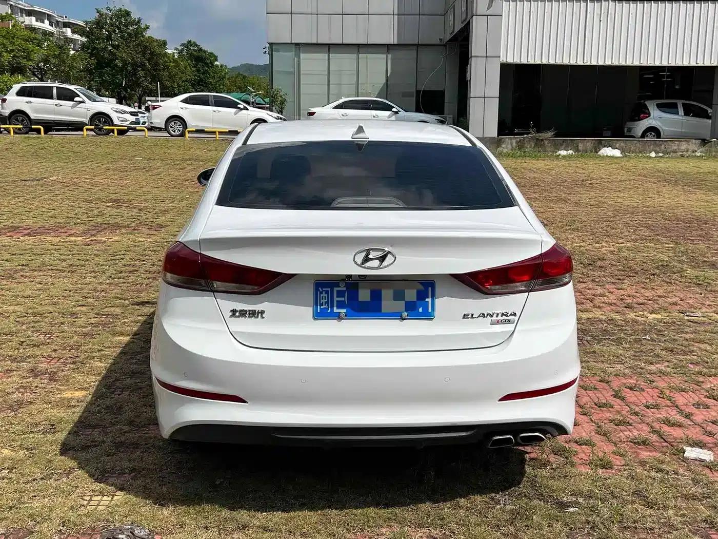 Hyundai Elantra 2018 1.4T Dual-Clutch Dynamic & Vitality Edition — миниатюра 8