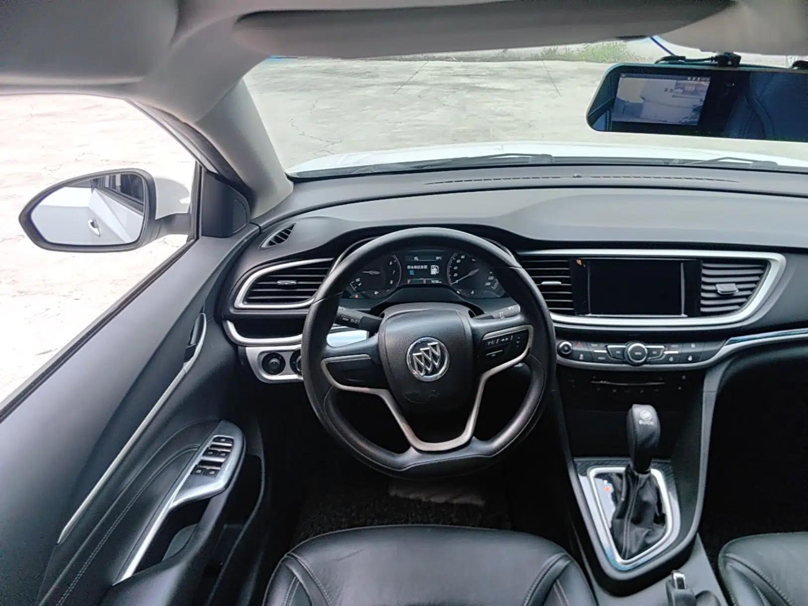 Buick GT 2015 15N Automatic Deluxe Edition — миниатюра 13