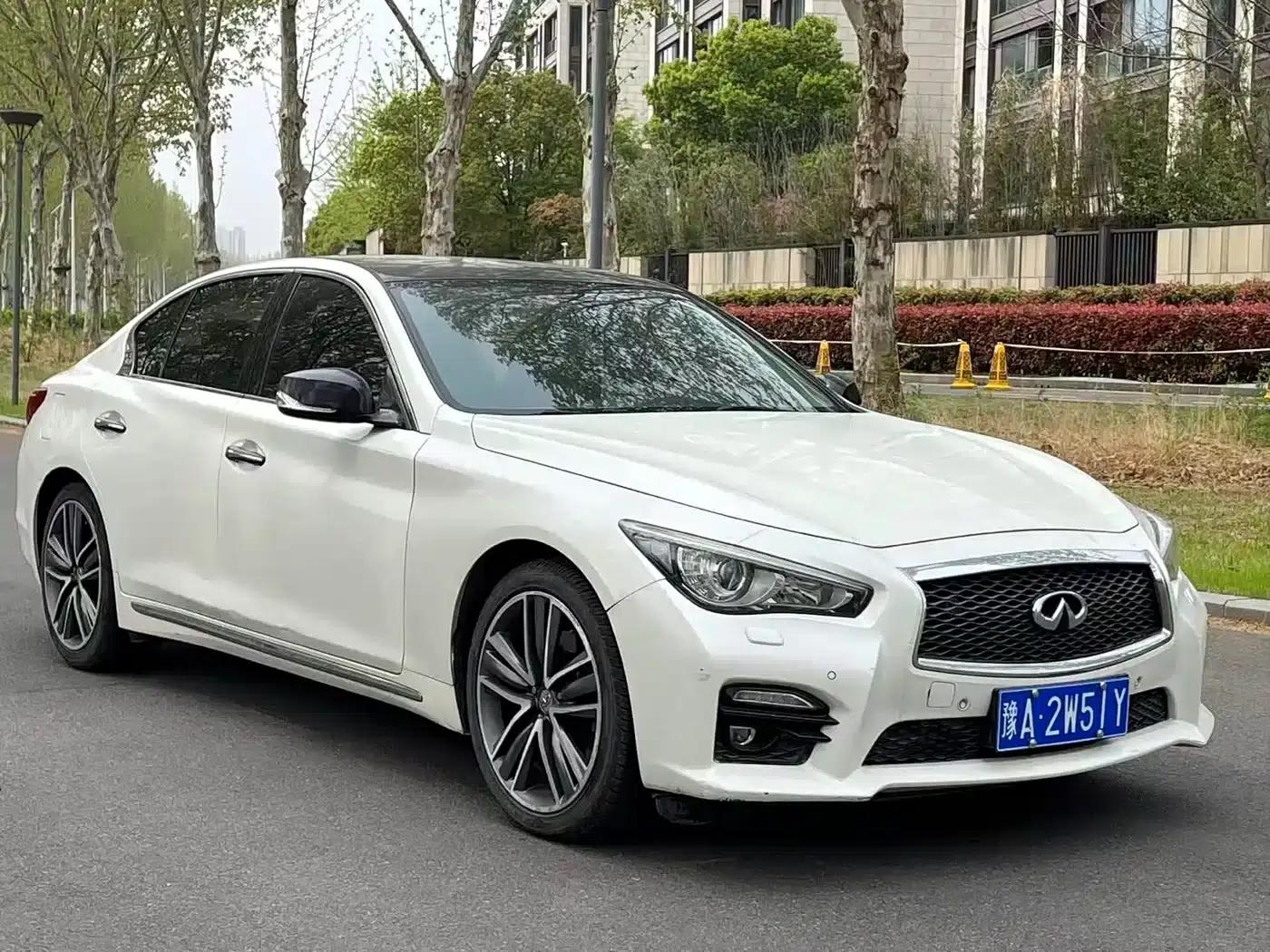 Infiniti Q50L 2015 2.0T Sport Edition — миниатюра 2