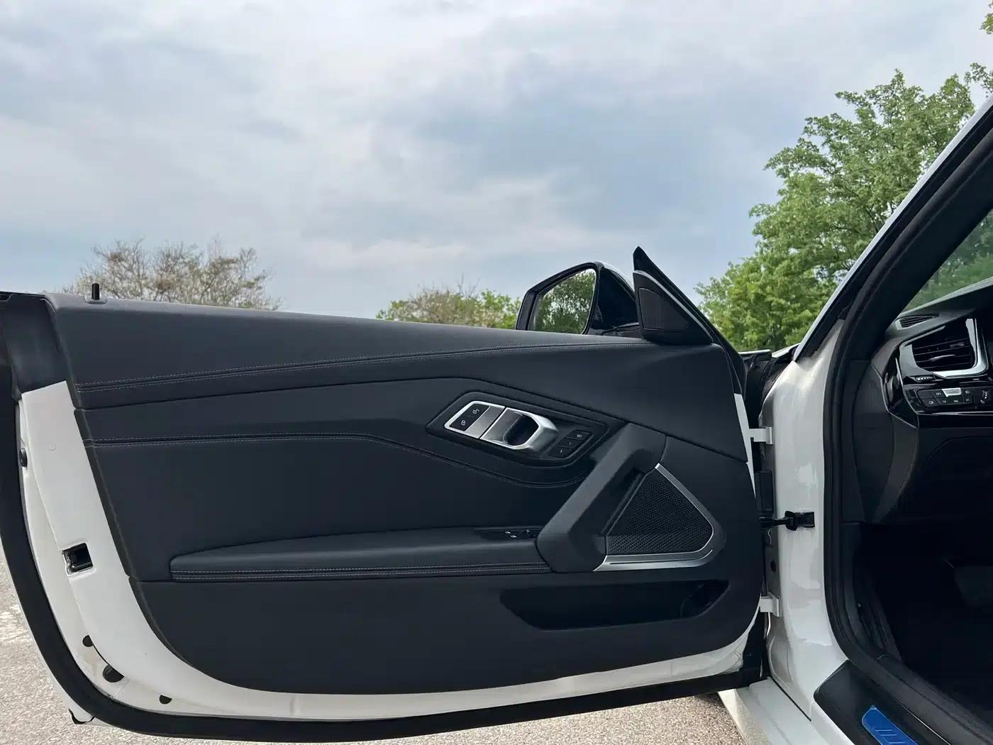 BMW Z4 2022 sDrive 25i M Sport Package — миниатюра 15