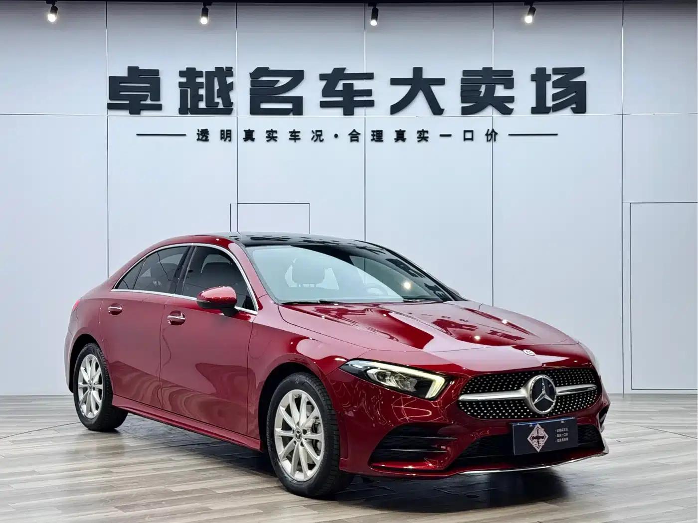 Mercedes-Benz A-Class 2022 Facelift A 200 L Sport Sedan Fashion Model — миниатюра 3