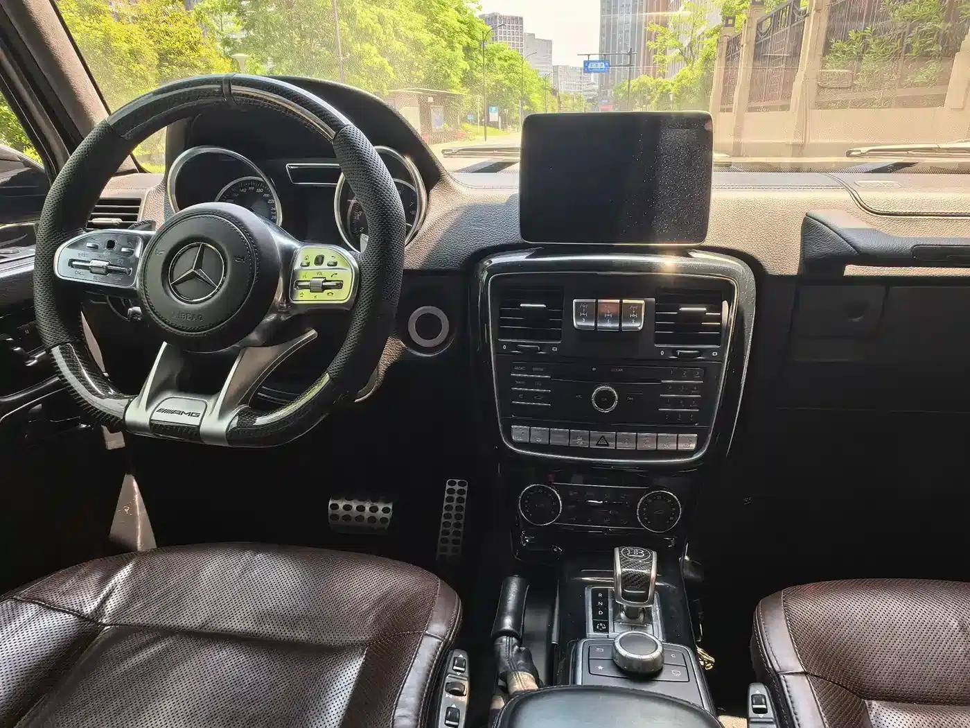 2017 Mercedes-Benz G-Class G 500 — миниатюра 10