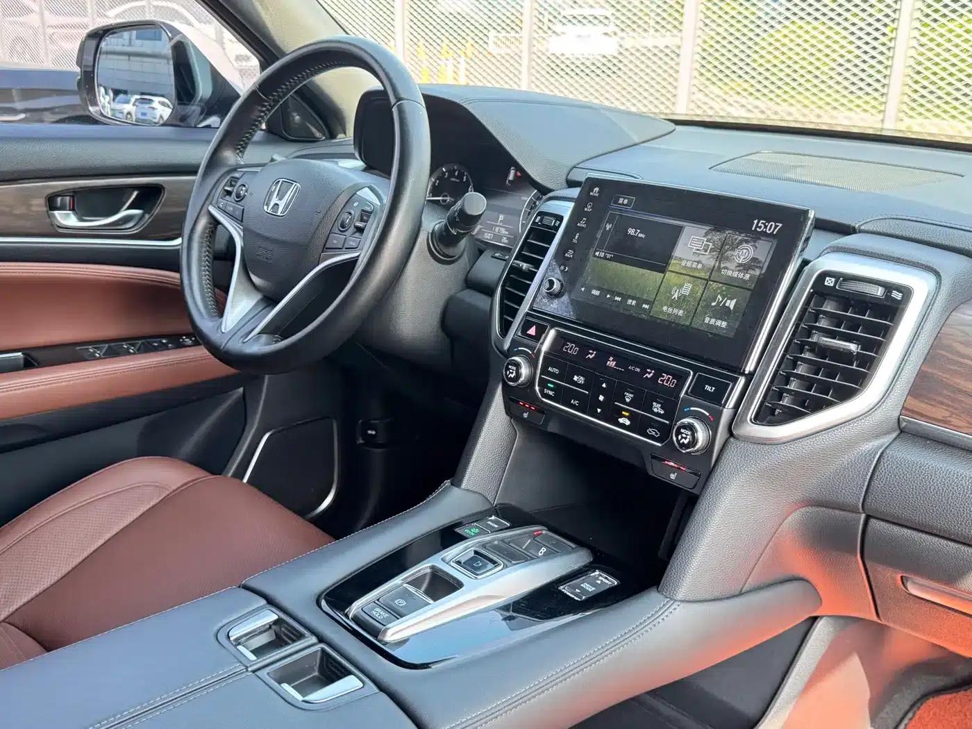 Honda UR-V 2017 370TURBO 4WD Premium Edition (National V Emission Standard) — миниатюра 6